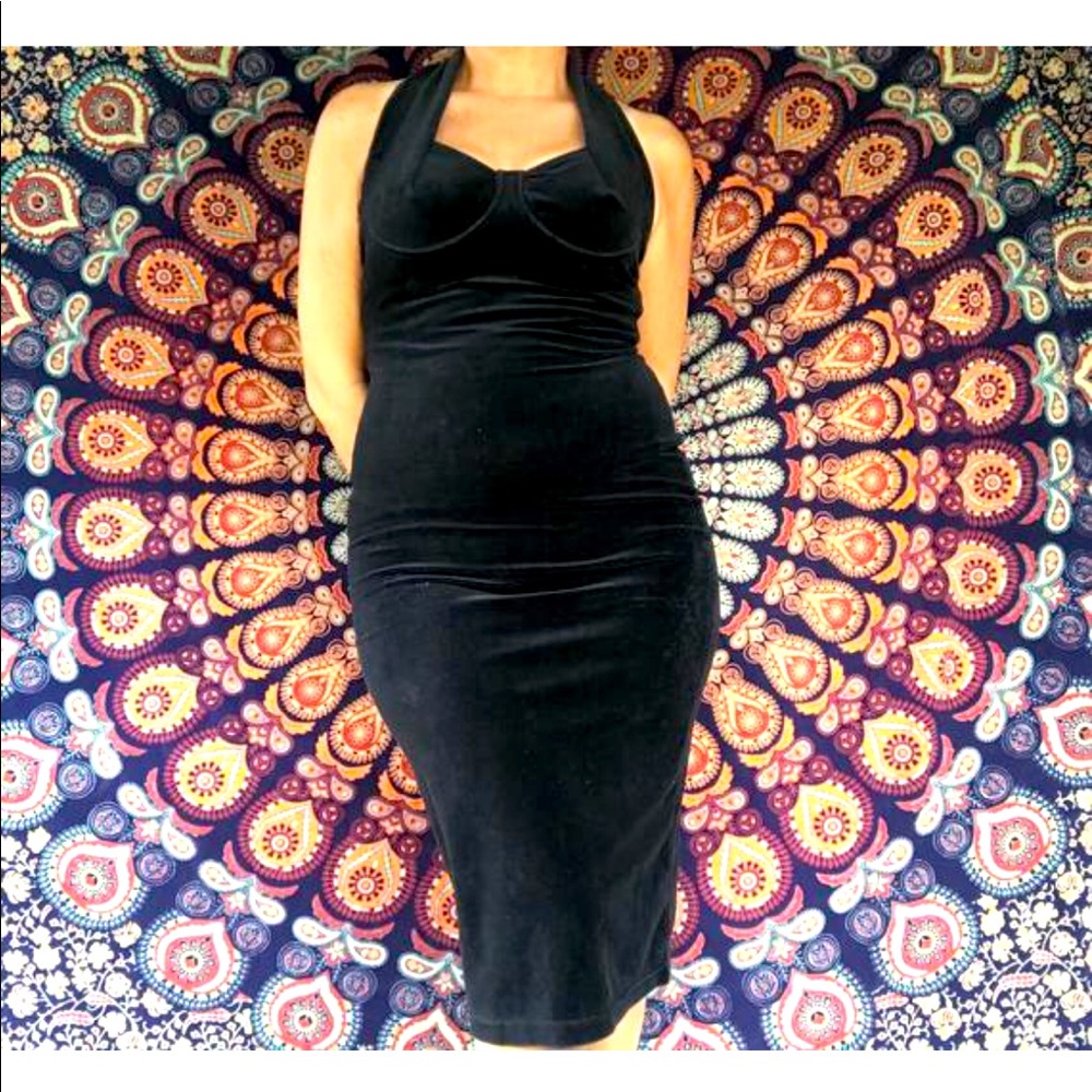 Retro Black Velour Fitted Dress